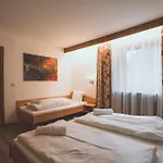 Philipop-up Hostal