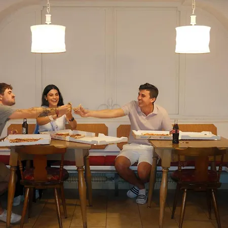 Hostel Philipop-up